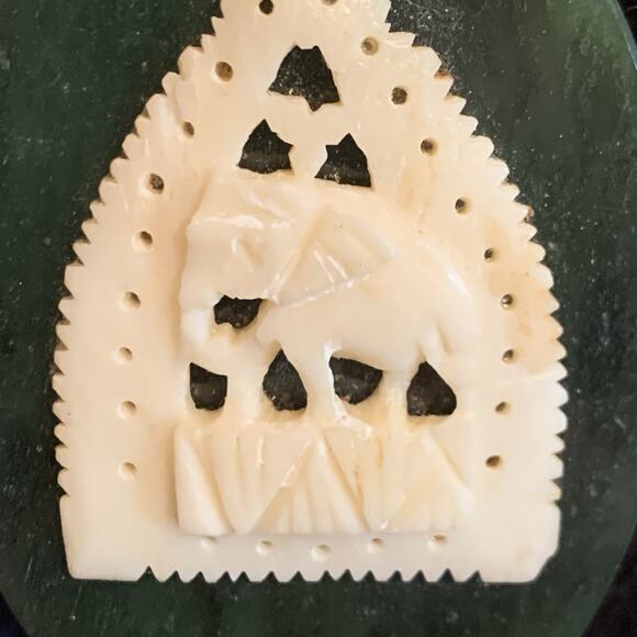 Nephrite and Beige Carved Vintage Elephant Eclectic Necklace - Picture 10 of 12